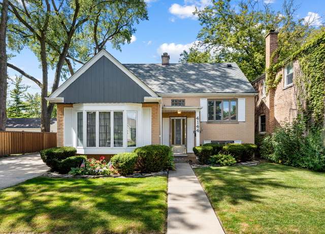 Property at 4144 Elm Ave, Brookfield, IL 60513, 3 beds, 1 bath