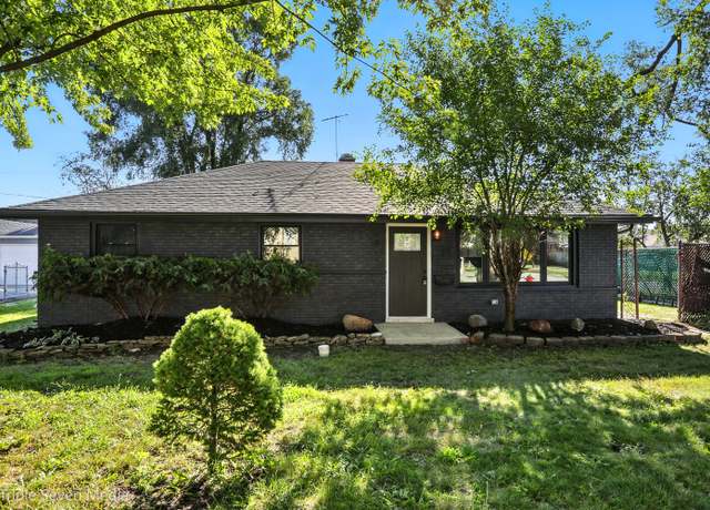 Property at 8053 Newland Ave, Burbank, IL 60459, 3 beds, 1.5 baths