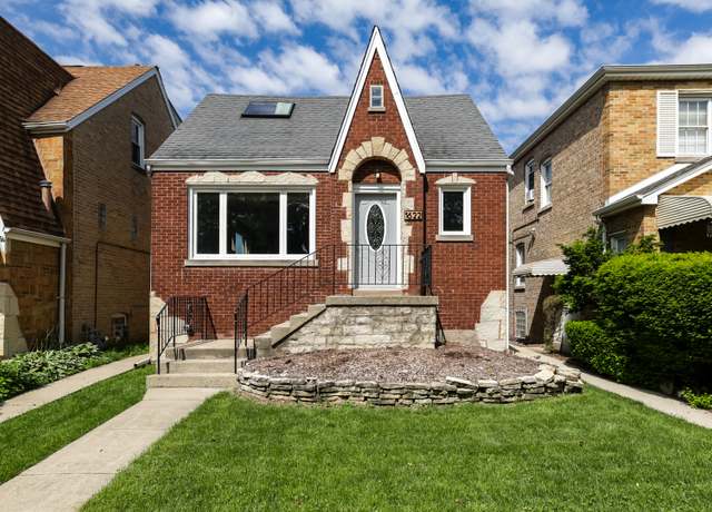 Property at 1622 Kenilworth Ave, Berwyn, IL 60402, 5 beds, 3 baths