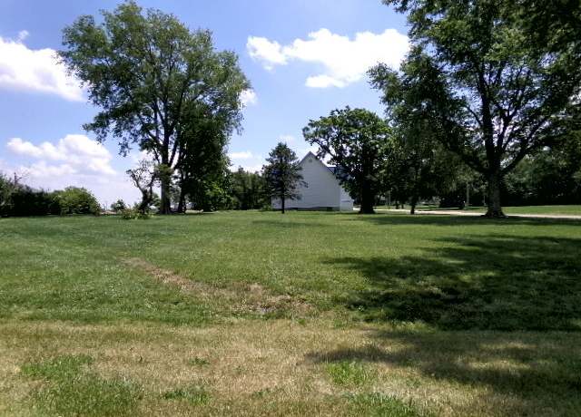 Property at 2515 Church St, Clinton, IL 61727