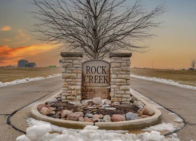 Property at 4 Sandstone Ave, Carlock, IL 61725