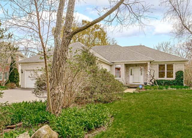 Property at 1490 Southridge Trl, Algonquin, IL 60102, 4 beds, 3 baths