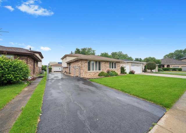 Property at 7542 Mason Ave, Burbank, IL 60459, 3 beds, 2 baths