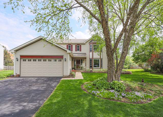 Property at 43 Mohawk St, Cary, IL 60013, 4 beds, 2.5 baths