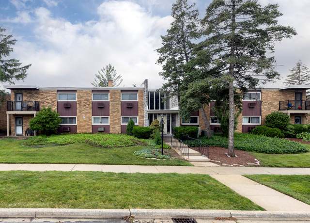 Property at 1320 Lore Ln Unit 2-201, Lombard, IL 60148, 3 beds, 1.5 baths