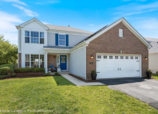 Property at 531 Hillcrest Dr, Bolingbrook, IL 60440, 5 beds, 2.5 baths