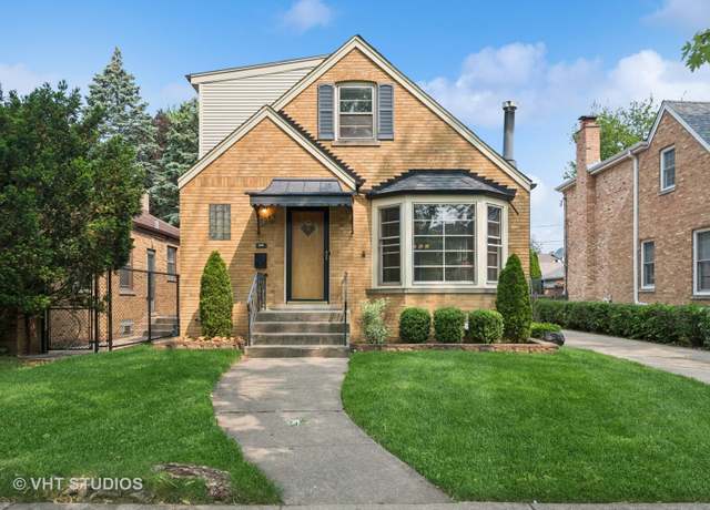 Property at 7040 N Mankato Ave, Chicago, IL 60646, 4 beds, 2 baths