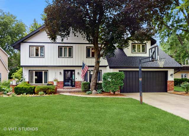 Property at 6432 Berkshire Ct, Lisle, IL 60532, 5 beds, 2.5 baths