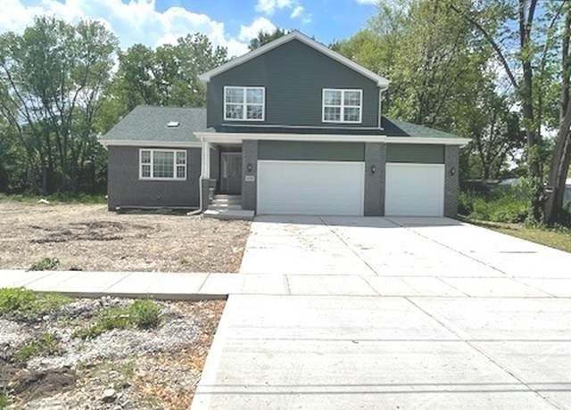 Property at 470 N School St, Braidwood, IL 60408, 5 beds, 2.5 baths