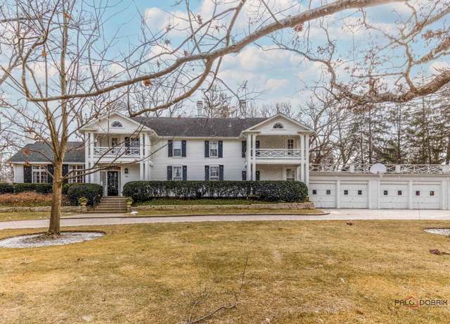 Property at 348 Foss Ct, Lake Bluff, IL 60044, 4 beds, 4 baths