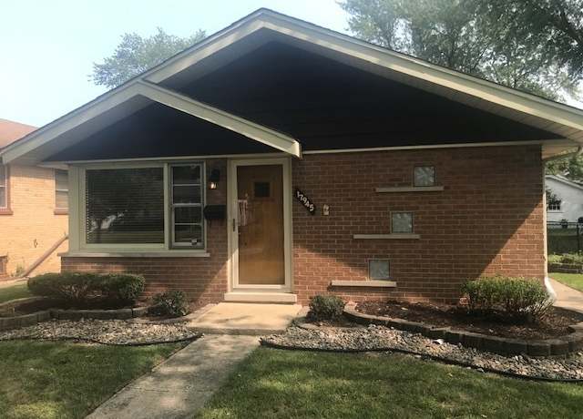 Property at 17945 Roy St, Lansing, IL 60438, 3 beds, 2 baths
