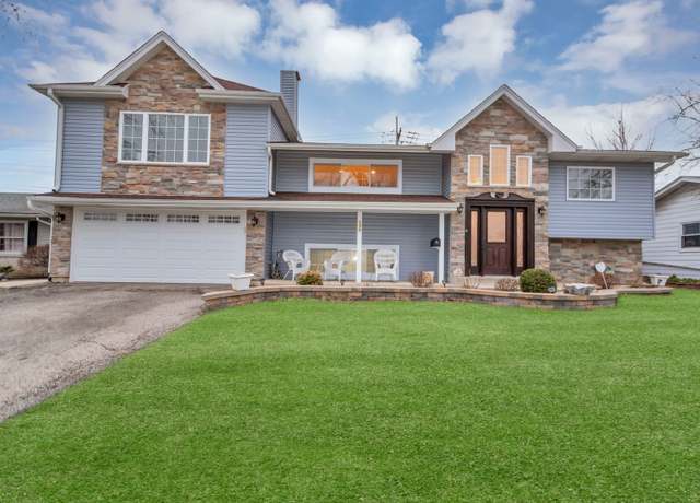 Property at 299 Trowbridge Rd, Elk Grove Village, IL 60007, 5 beds, 3 baths