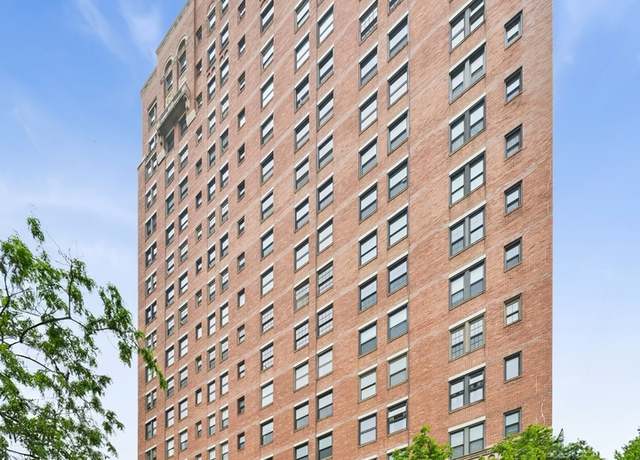 Property at 4940 S East End Ave Unit 17A, Chicago, IL 60615, 2 beds, 2 baths