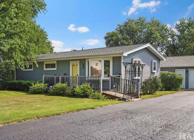 Property at 41097 N Julia Ct, Antioch, IL 60002, 3 beds, 2 baths