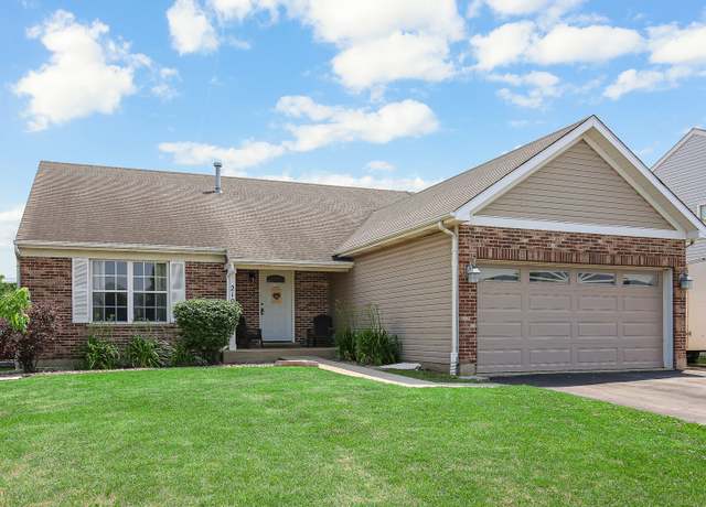 Property at 21023 Siegel Dr, Crest Hill, IL 60403, 4 beds, 2 baths