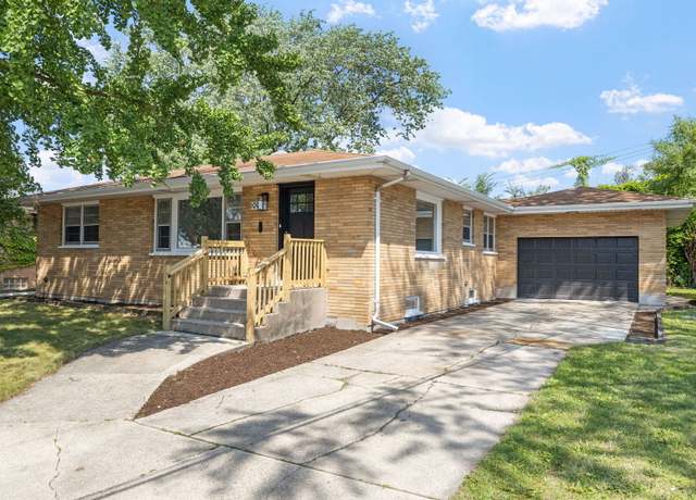 Property at 1006 E 163rd St, South Holland, IL 60473, 3 beds, 2 baths