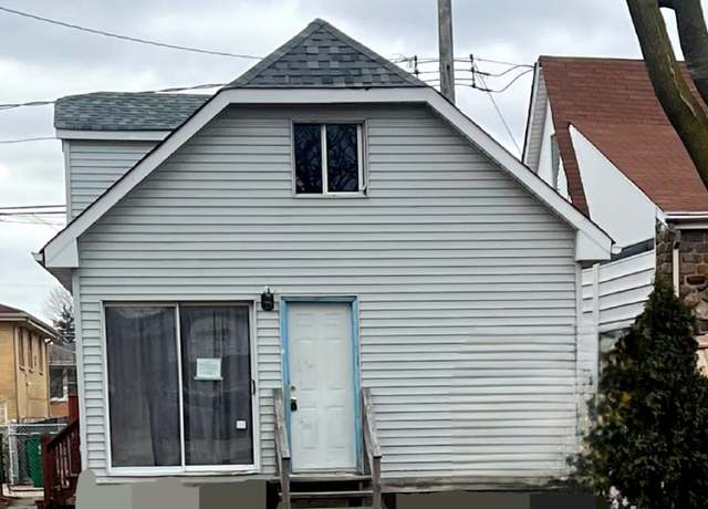 Property at 4952 S Laramie Ave, Chicago, IL 60638, 3 beds, 1 bath