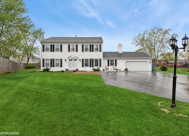 Property at 25 W Donovan Ct, Crete, IL 60417, 5 beds, 2.5 baths