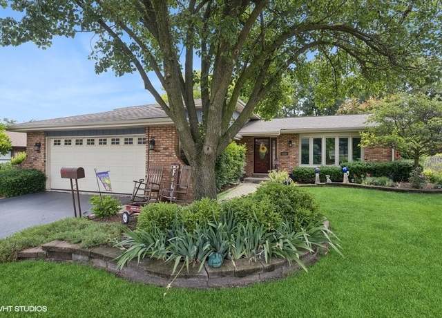 Property at 1127 Alpine Ln, Lemont, IL 60439, 3 beds, 3.5 baths