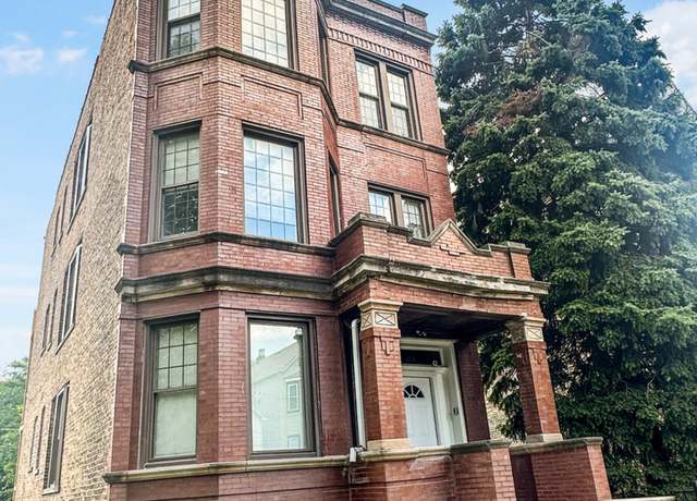 Property at 5208 S Paulina St, Chicago, IL 60609, 9 beds, 5.5 baths
