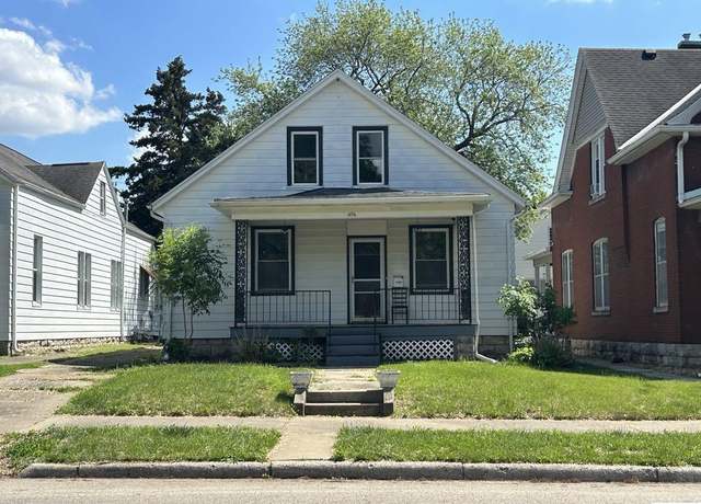 Property at 1106 Jefferson St, Quincy, IL 62301, 2 beds, 2 baths