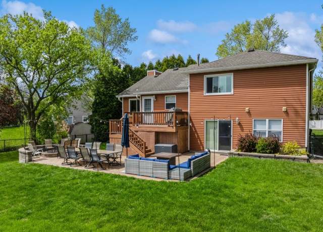 Property at 701 N Coolidge Ave, Palatine, IL 60067, 5 beds, 3.5 baths