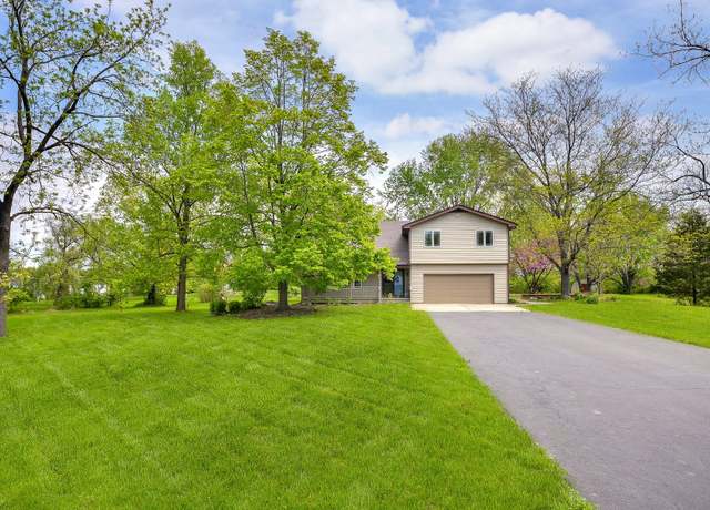 Property at 13 Gunflint Ct, Oswego, IL 60543, 4 beds, 2.5 baths