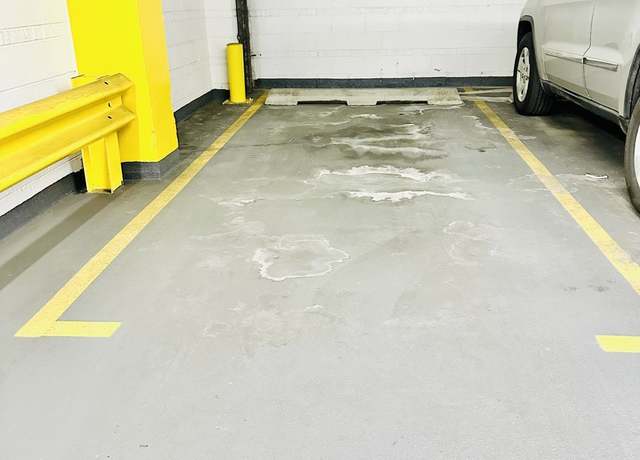 Property at 111 E Chestnut St Unit 6A-1, Chicago, IL 60611