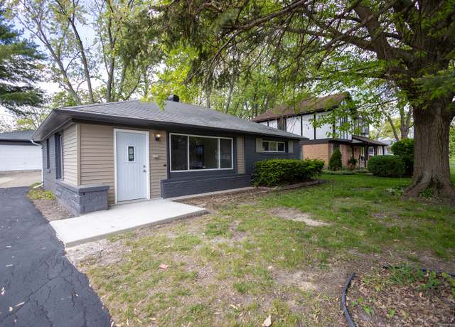 Property at 239 Marquette St, Park Forest, IL 60466, 2 beds, 1 bath