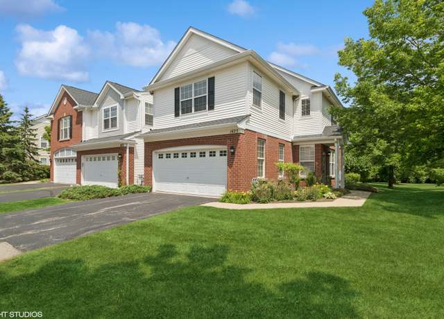 Property at 1425 Millbrook Dr, Algonquin, IL 60102, 3 beds, 2.5 baths