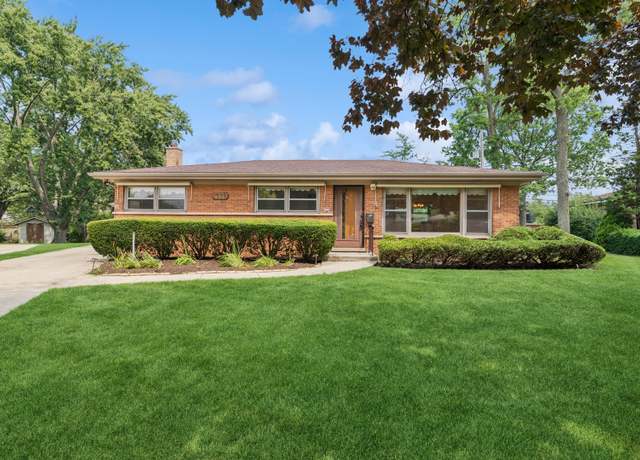 Property at 2528 William Ave, Glenview, IL 60025, 3 beds, 2 baths