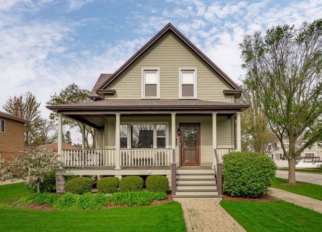 Property at 220 N Myrtle Ave, Elmhurst, IL 60126, 4 beds, 2 baths