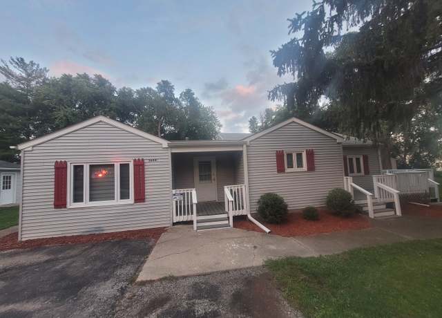 Property at 36441 N James Ct, Lake Villa, IL 60046, 3 beds, 1 bath