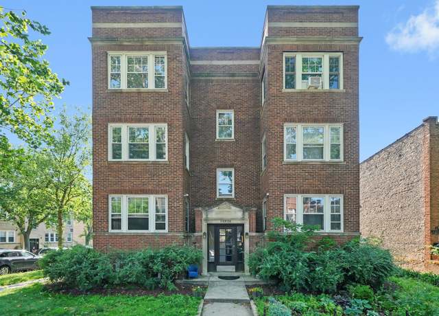 Property at 5700 N Artesian Ave Unit 2S, Chicago, IL 60659, 2 beds, 1 bath