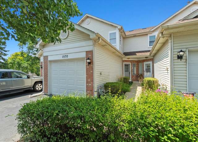 Property at 1570 Darien Lake Dr, Darien, IL 60561, 2 beds, 2.5 baths