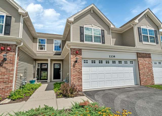 Property at 1334 Hawk Hollow Dr, Yorkville, IL 60560, 2 beds, 2.5 baths