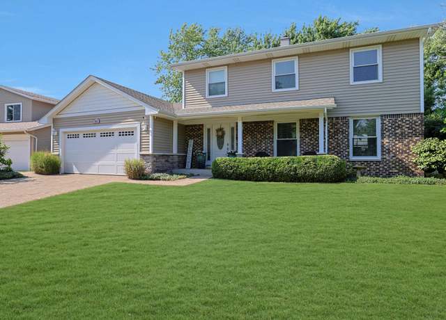 Property at 562 Revere Ave, Westmont, IL 60559, 4 beds, 2.5 baths