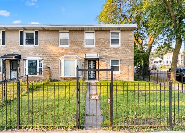 Property at 259 W Swann St, Chicago, IL 60609, 3 beds, 1 bath