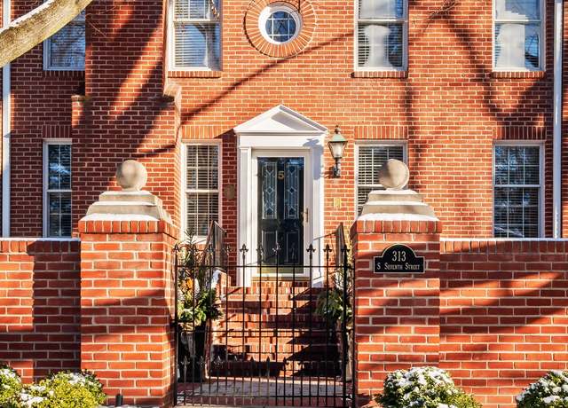 Property at 313 S 7th St, Geneva, IL 60134, 3 beds, 3.5 baths