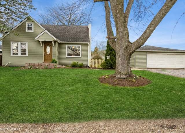 Property at 1418 Barberry Ln, Round Lake Beach, IL 60073, 3 beds, 1.5 baths