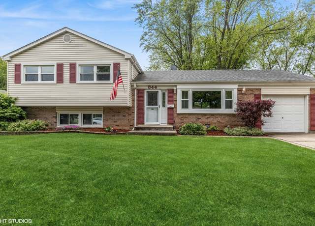 Property at 844 Kingston Ln, Crystal Lake, IL 60014, 4 beds, 2 baths
