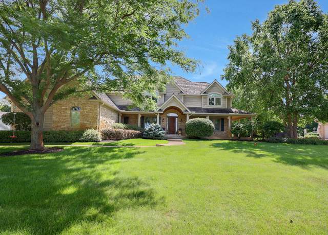 Property at 8747 Country Shire Ln, Spring Grove, IL 60081, 4 beds, 3.5 baths