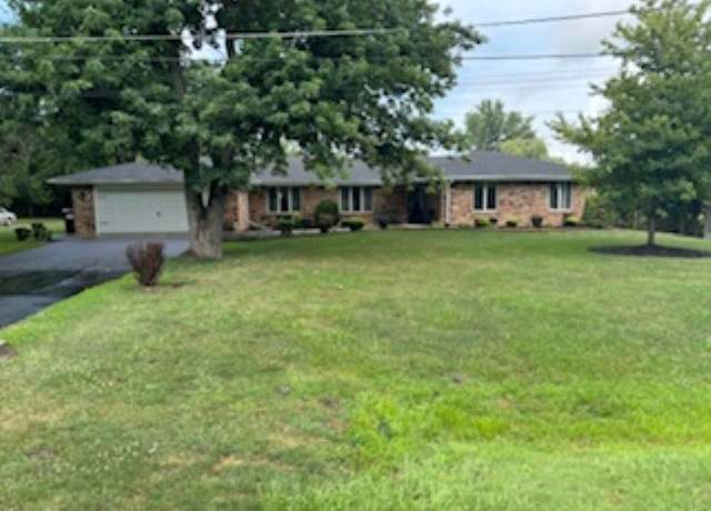 Property at 5500 177th St, Tinley Park, IL 60477, 3 beds, 2.5 baths
