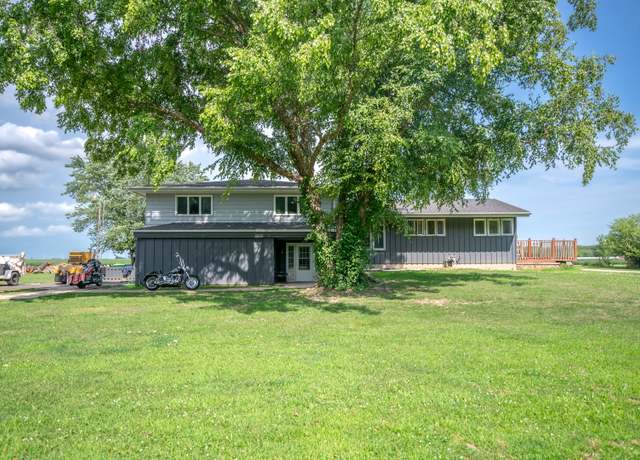 Property at 1516 E 18th Rd, Streator, IL 61364, 4 beds, 2 baths