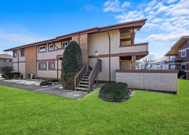 Property at 19400 Oak Ave #1, Country Club Hills, IL 60478, 2 beds, 1 bath