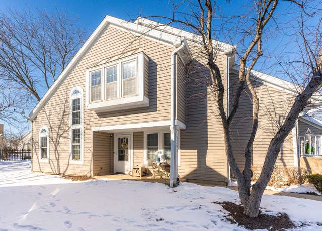 Property at 1294 Donegal Ct #1294, Carol Stream, IL 60188, 2 beds, 1.5 baths