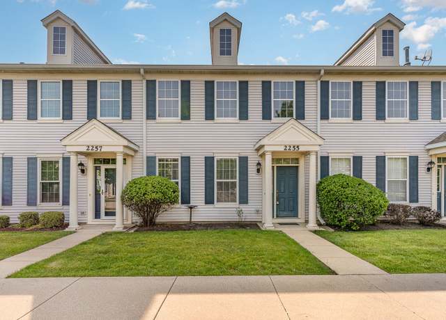 Property at 2255 Georgetown Cir, Aurora, IL 60503, 2 beds, 1.5 baths