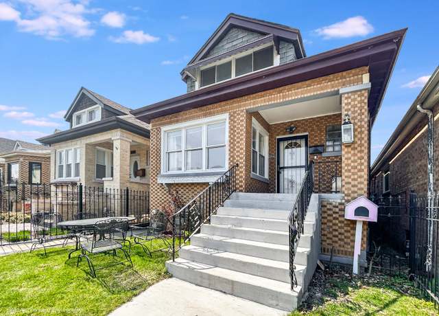 Property at 3422 N Kolmar Ave, Chicago, IL 60641, 3 beds, 2 baths
