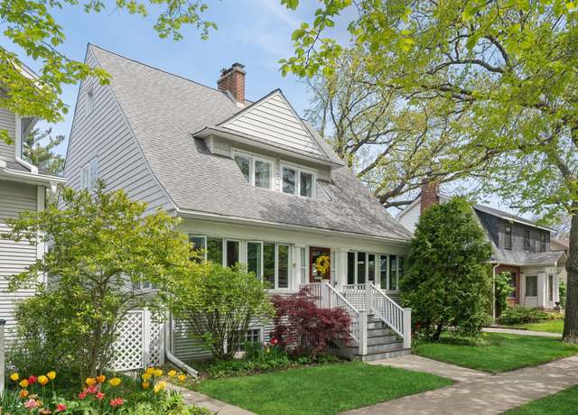 Property at 811 South Blvd, Evanston, IL 60202, 3 beds, 2.5 baths
