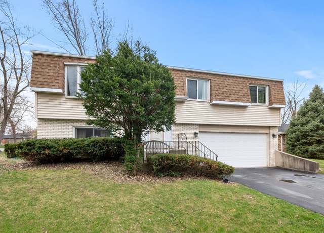 Property at 8509 Hemlock St, Orland Park, IL 60462, 3 beds, 2 baths